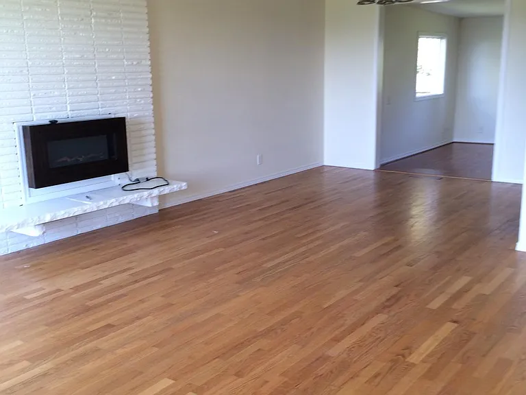 2128 NE 6th Ct — Photo 7