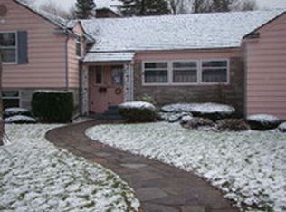 216 E Walnut St, Oneida, NY 13421