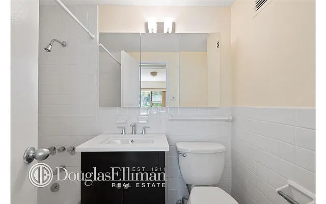 Rented by Douglas Elliman | media 13