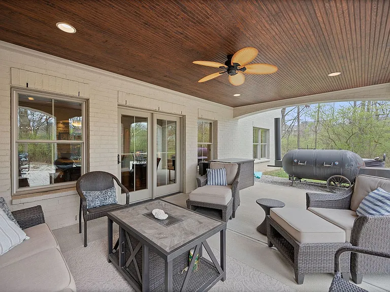 7715 Cathedral Hill Dr — Photo 60