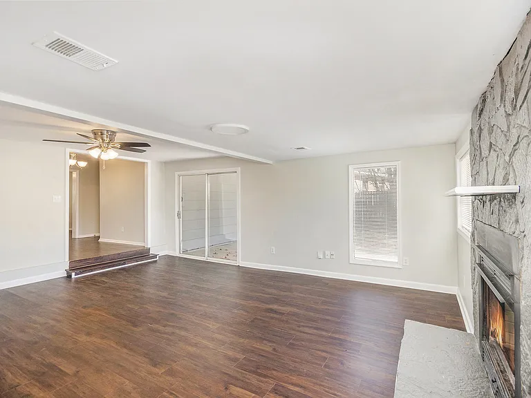 1602 Sycamore Dr NW — Photo 13