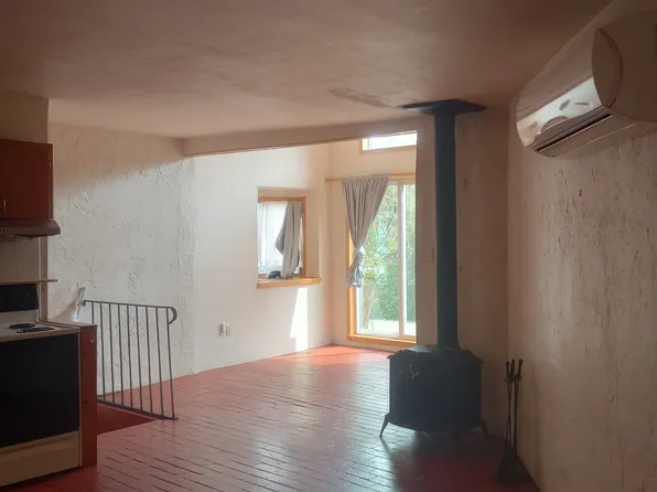 28 Calle Suzanna #A, Santa Fe, NM 87507