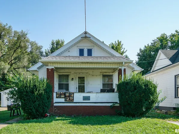802 Hanssler St, Peoria, IL 61604