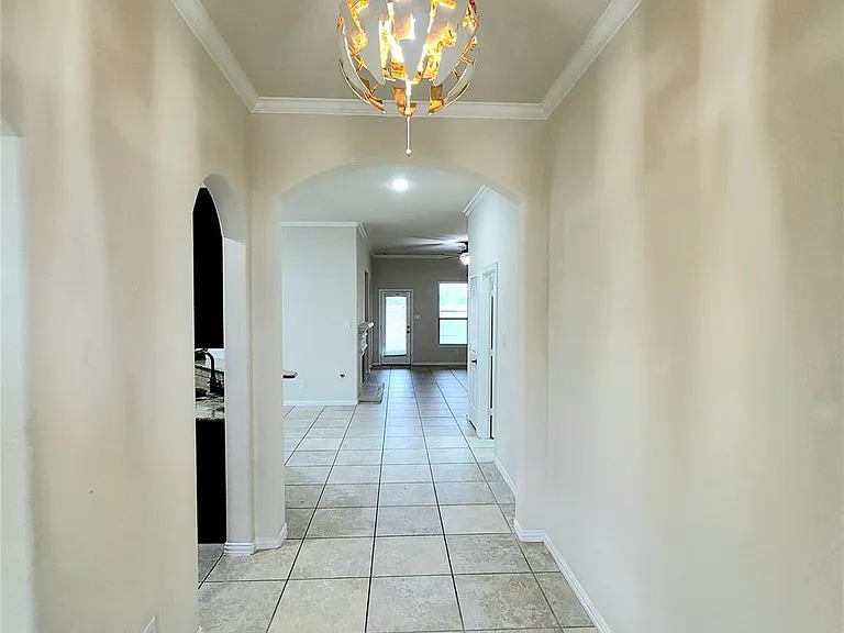 7506 Amber Village Cir — Photo 9