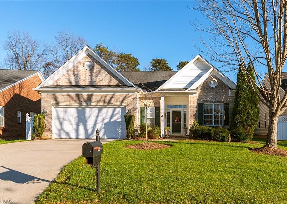 1st image of 4814 Lake Laurel Ct