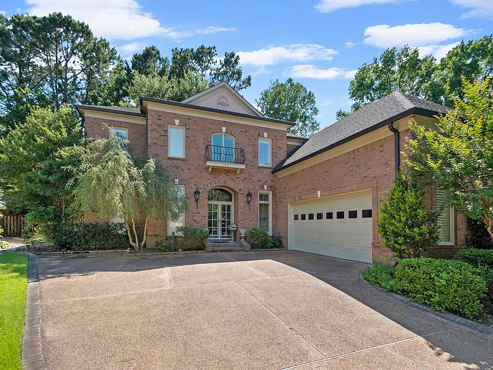 1st image of 1047 Humphrey Oaks Cir