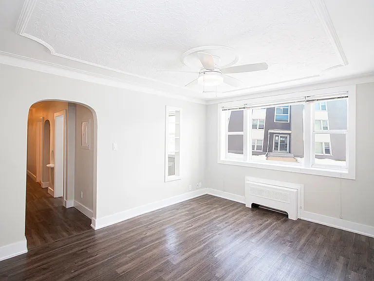 305 Marion St #3 — Photo 6