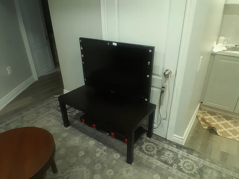 239 Brisdale Dr #BASEMENT — Photo 17
