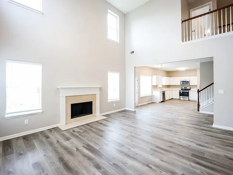 3505 Creekview Dr — Photo 8