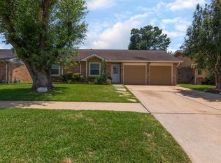 5707 Acorn St, Houston, TX 77092