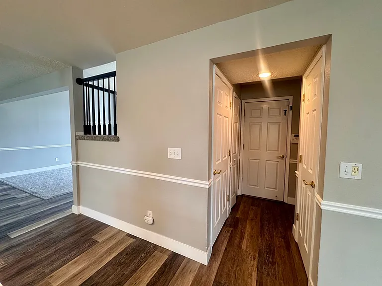 9380 Melbourne Dr — Photo 31