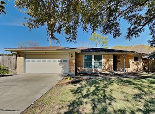 1817 Meadowview Dr, Alvin, TX 77511
