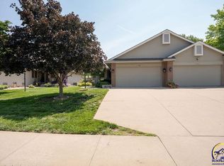 3352 SW McClure Ct, Topeka, KS 66614