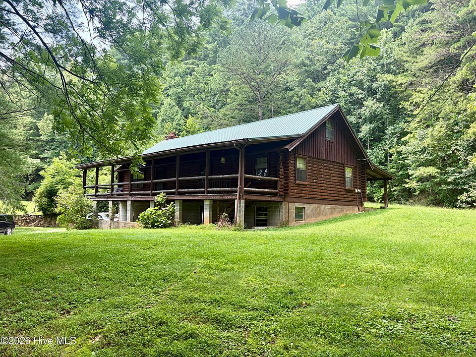 1st image of 913 Franks Creek Road