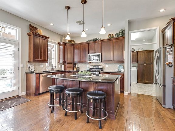 5th image of 10678 S Belleville Way