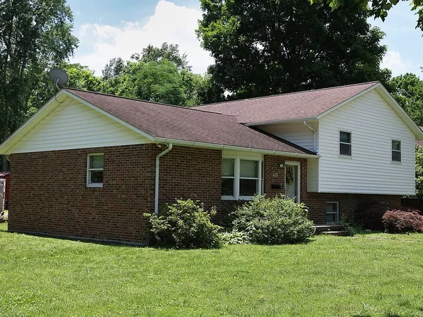 435 E North Ave, Olney, IL 62450