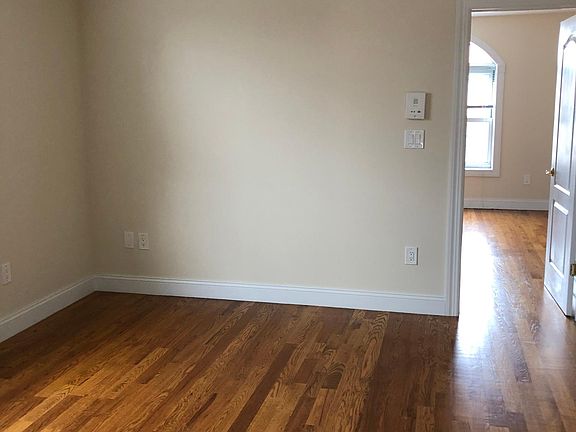 5th image of 4224 213th St #3FFF