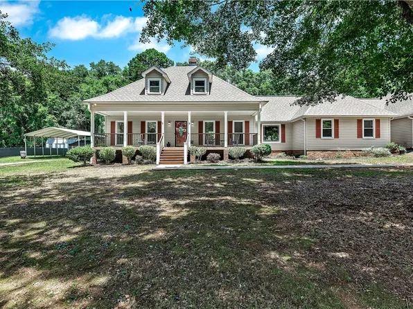 910 Chantilly Ln, Anderson, SC 29625