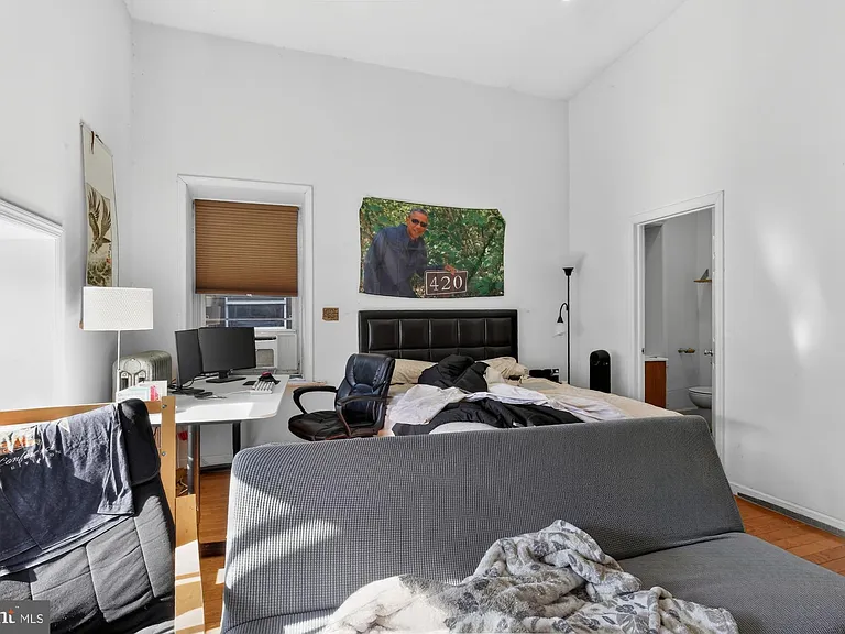 4011 Pine St — Photo 31