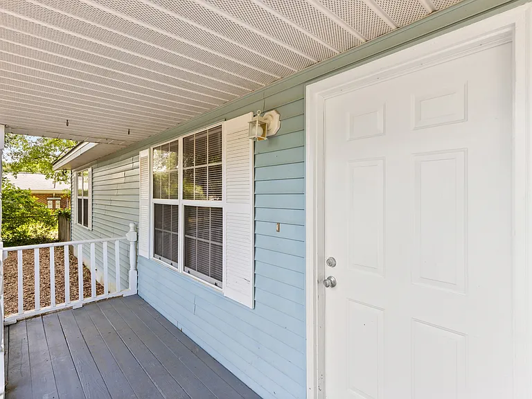 334 Calhoun Ave — Photo 31