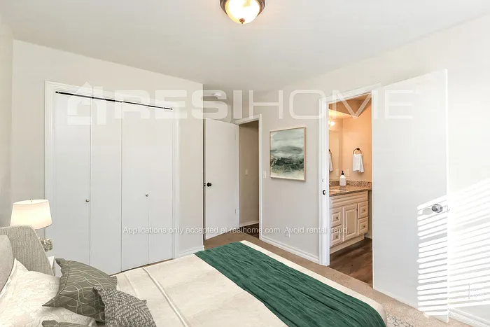 1906 Oakmeadows Dr — Photo 9