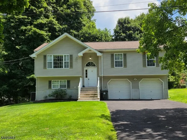 5 Wallman Way, Mount Olive Twp., NJ 07828