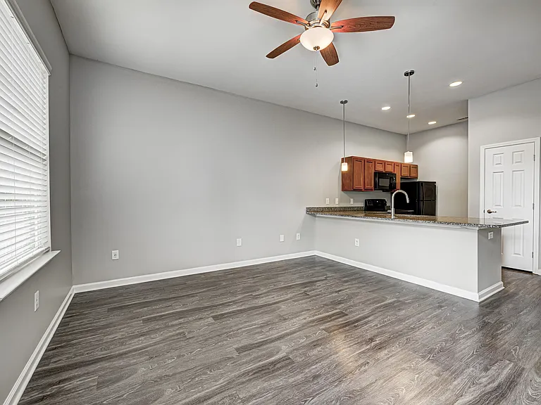 Slate Run Lofts and Apartments — Photo 28