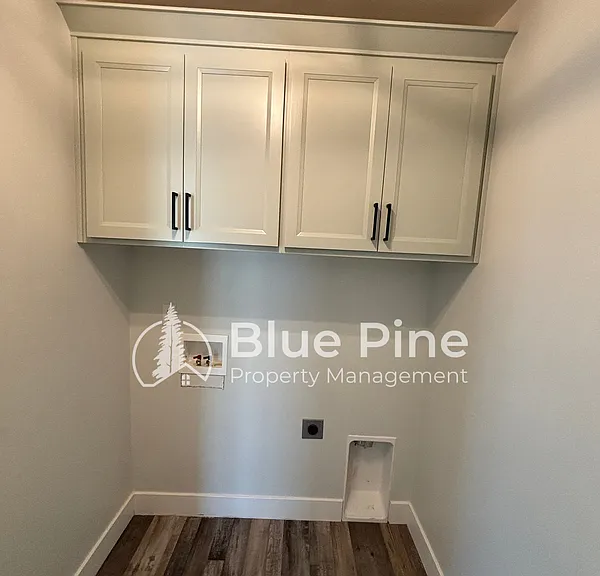 6389 Maggie Dr — Photo 28