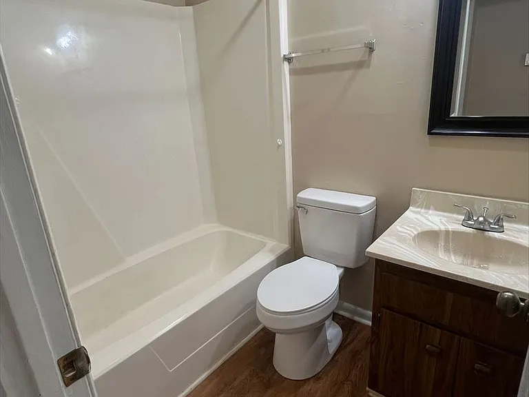 25123 York Dr #12 — Photo 5