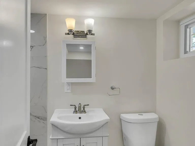 4210 4th St NW — Photo 20