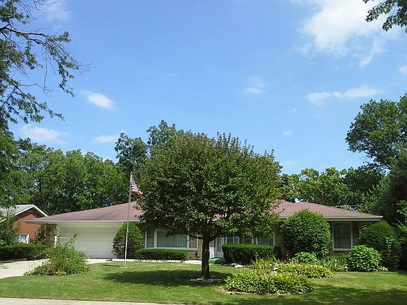 2nd image of 335 Flossmoor Ave