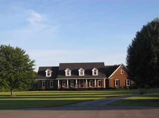 380 Master Ct, Hustonville, KY 40437