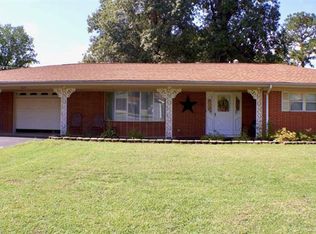 803 N Layne Dr, Malden, MO 63863
