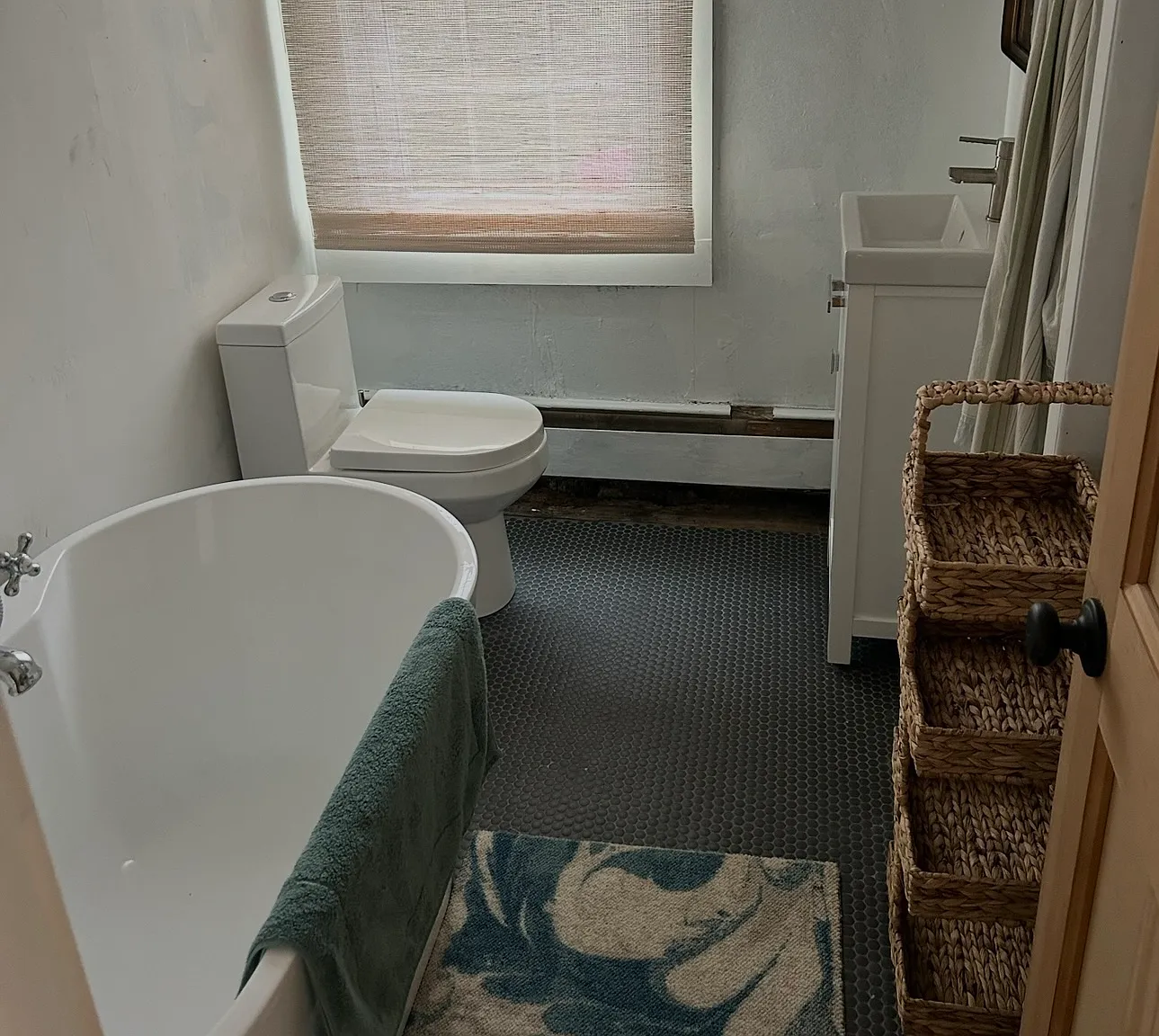 2 bed, 875 sqft, $1,800 — Photo 2