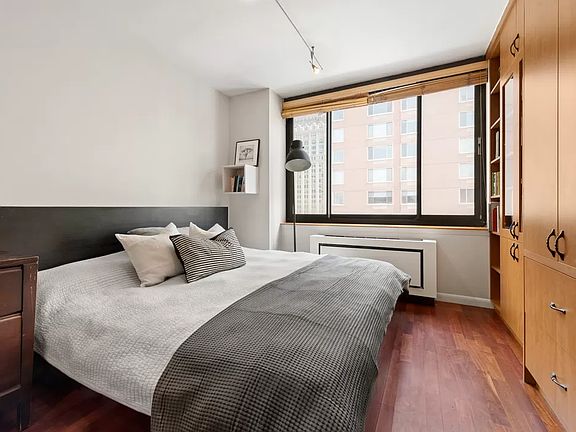 5th image of 300 Albany St APT 8I