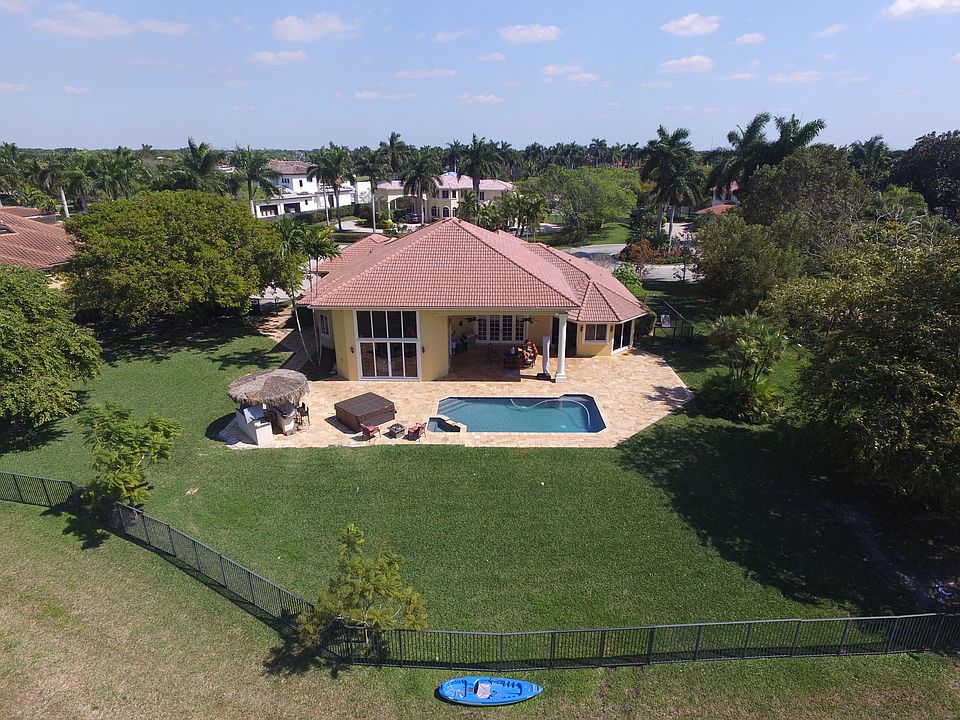 1st image of 3858 Pine Lake Dr