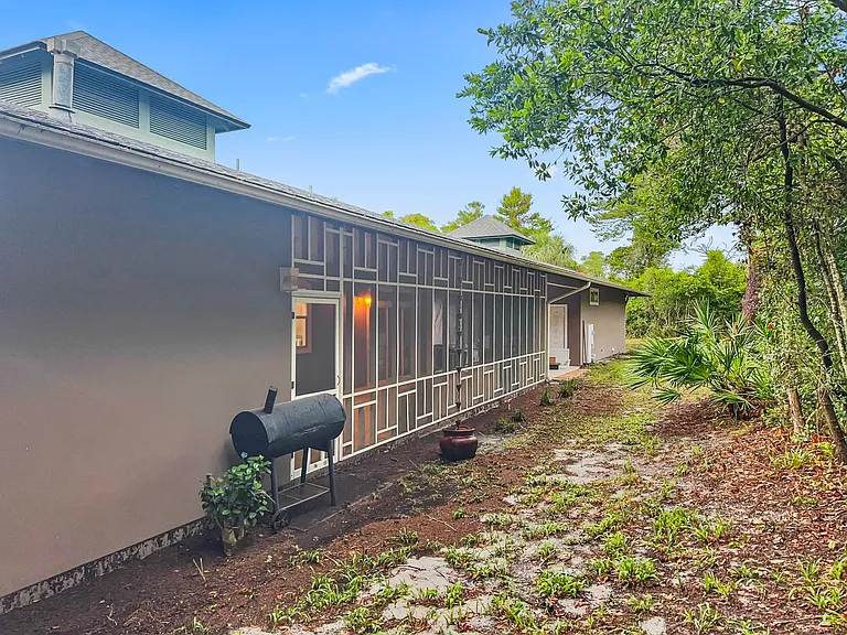 216 Sundial St — Photo 14