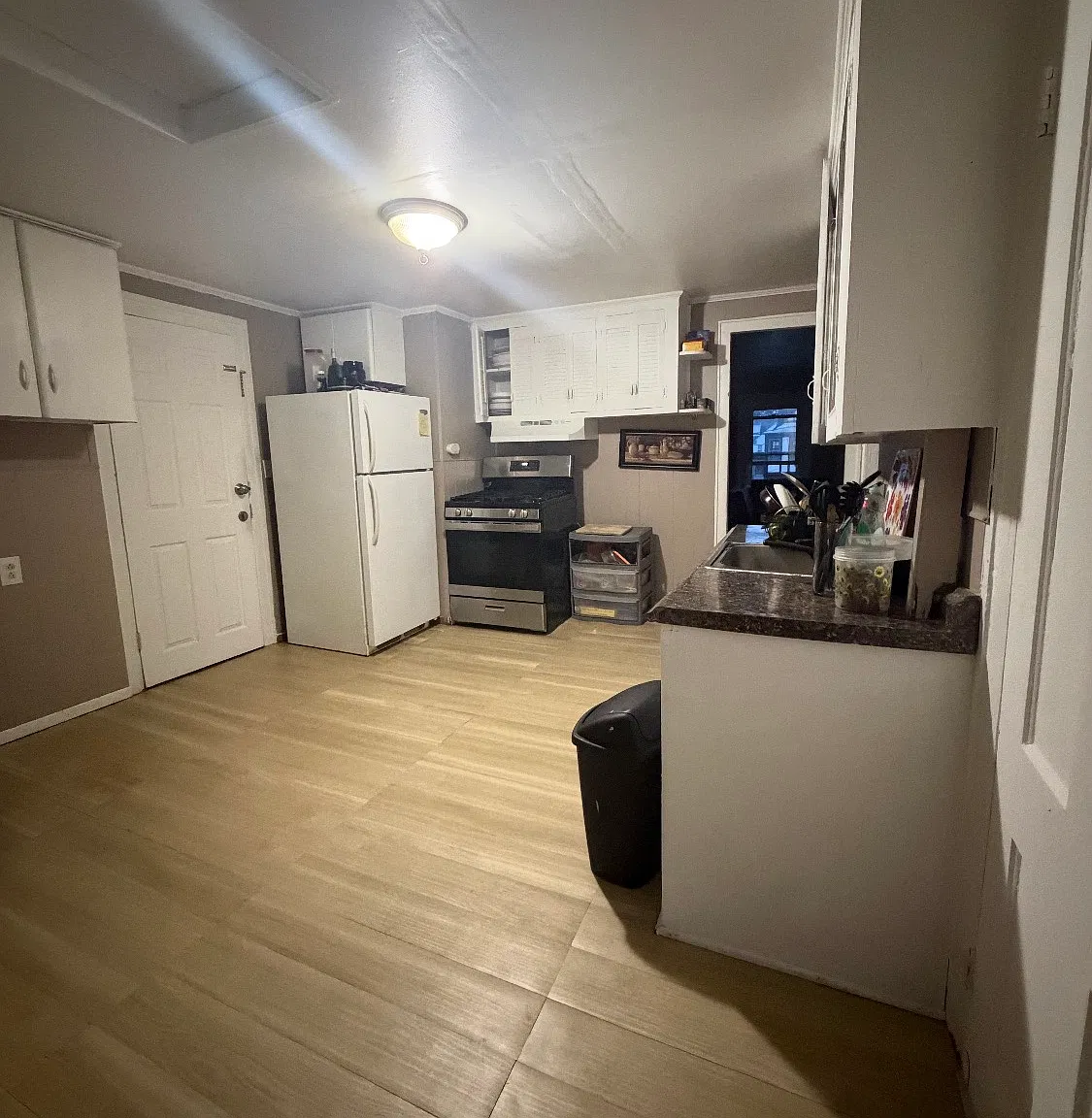 2 bed, 800 sqft, $1,850 — Photo 3