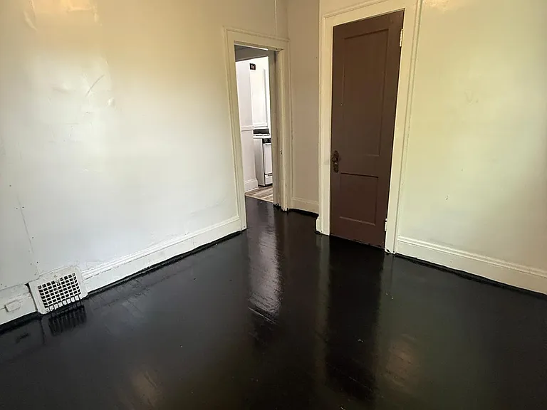 13309 Benwood Ave #UP — Photo 12