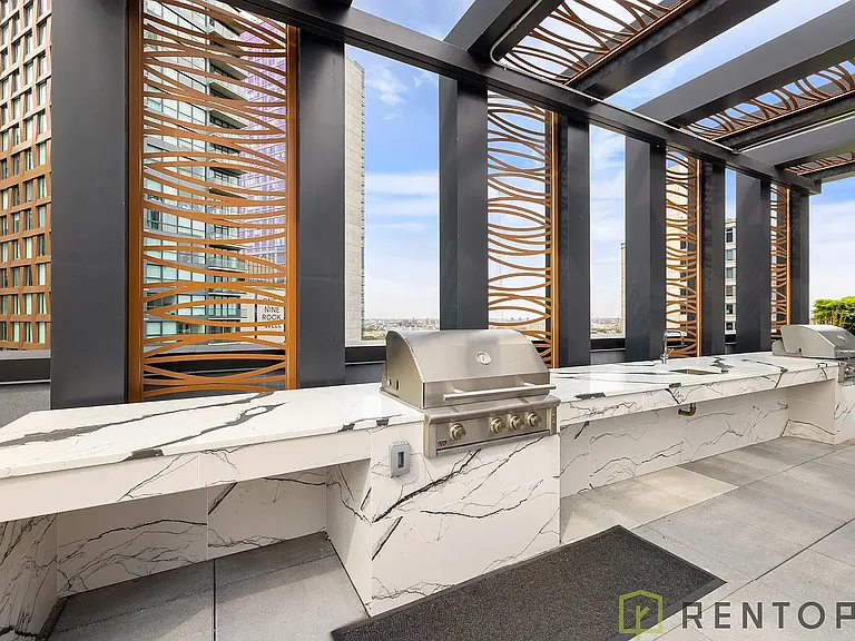 570 Fulton St #2C — Photo 16