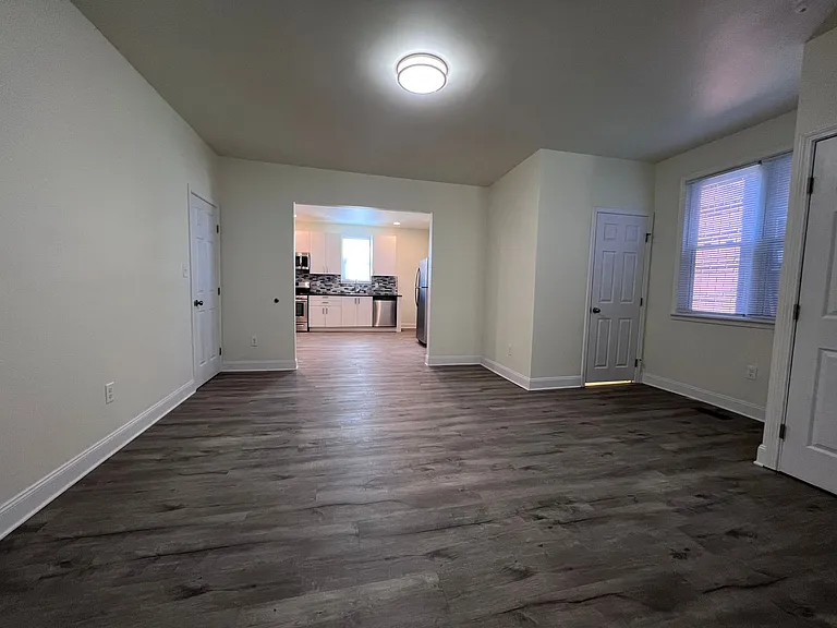 2918 Devlin St — Photo 3