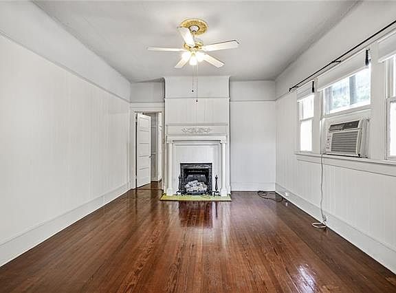 3rd image of 4219 Pitt St