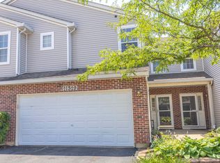 21529 Eich Dr, Crest Hill, IL 60403