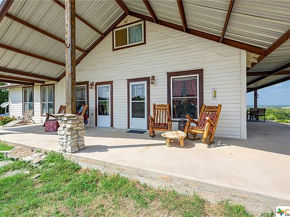 4th image of 220 County Road 207a
