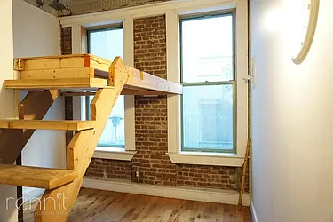 Rented by Rennit Inc.