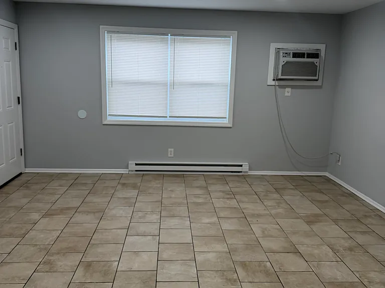 105 South Ave — Photo 5