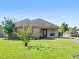 12270 Greenbriar Dr, Walker, LA 70785