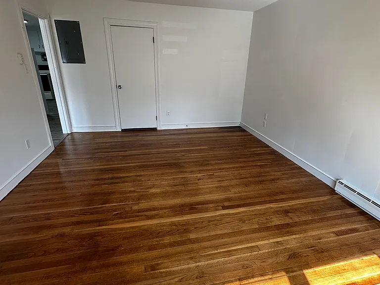 15 Patrick Henry St #16 — Photo 4