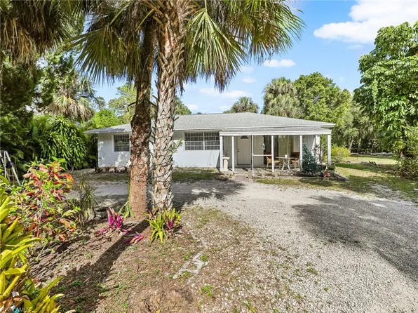 420 31st ST SW, NAPLES, FL 34117