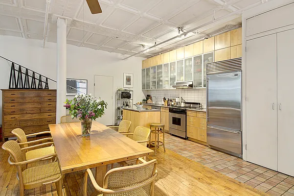 Rented by Douglas Elliman | media 8